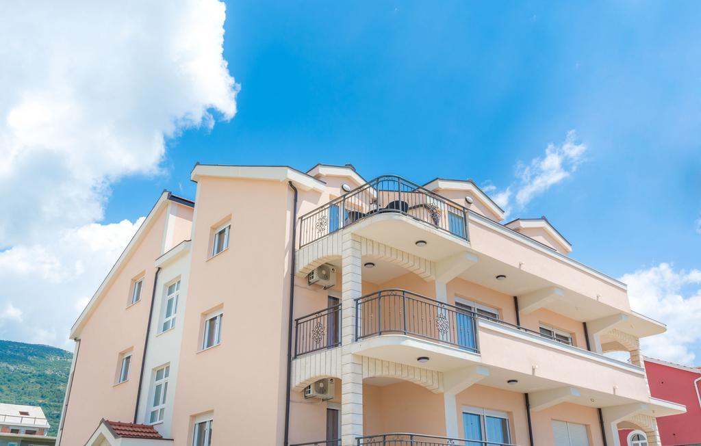 Villa Apartments Kordic Kaštela المظهر الخارجي الصورة