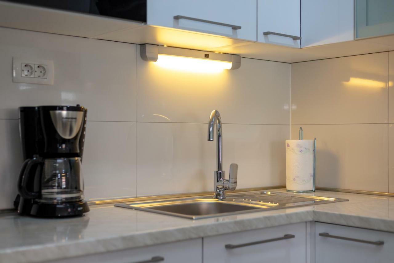 Villa Apartments Kordic Kaštela المظهر الخارجي الصورة